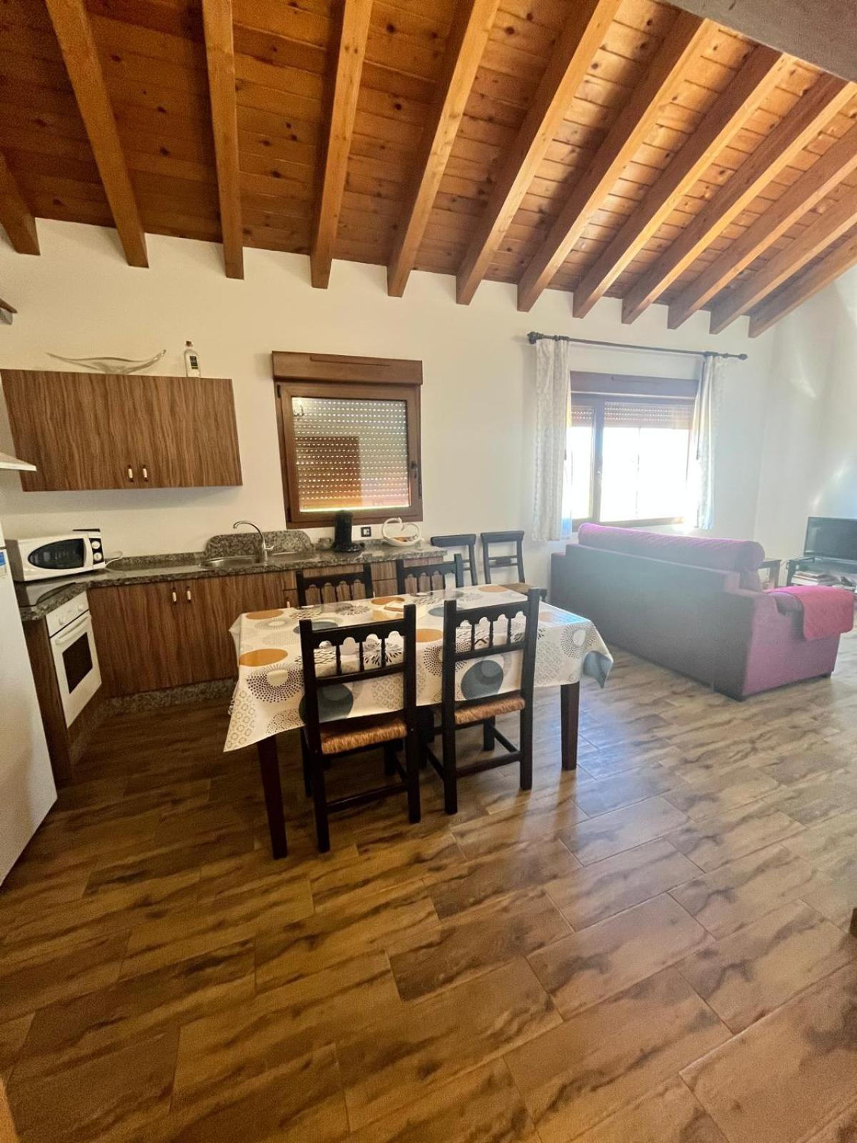 Casas Rurales Cuatro Valles Naredo de Fenar Εξωτερικό φωτογραφία