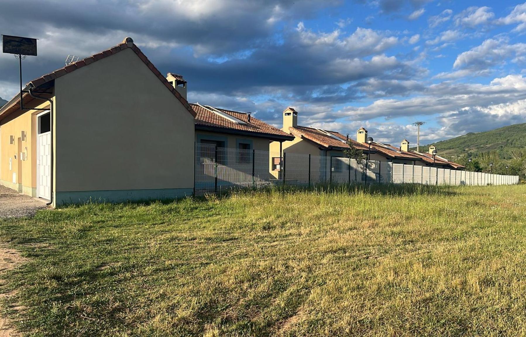 Casas Rurales Cuatro Valles Naredo de Fenar Εξωτερικό φωτογραφία