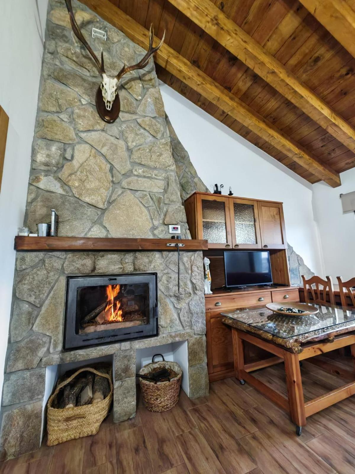 Casas Rurales Cuatro Valles Naredo de Fenar Εξωτερικό φωτογραφία